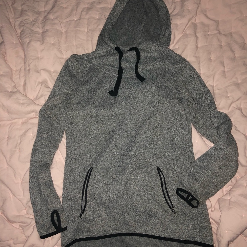 Active workout sweatshirt